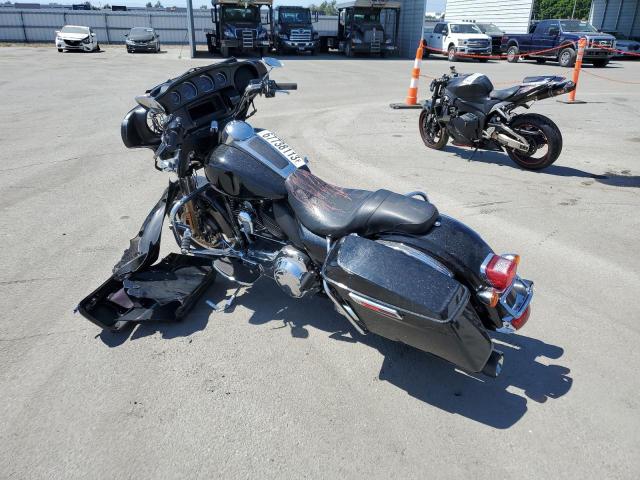 Image 3 of 2015 HARLEY-DAVIDSON FLHTP POLICE ELECTRA GLIDE 2015 with VIN 1HD1FMM1XFB697072