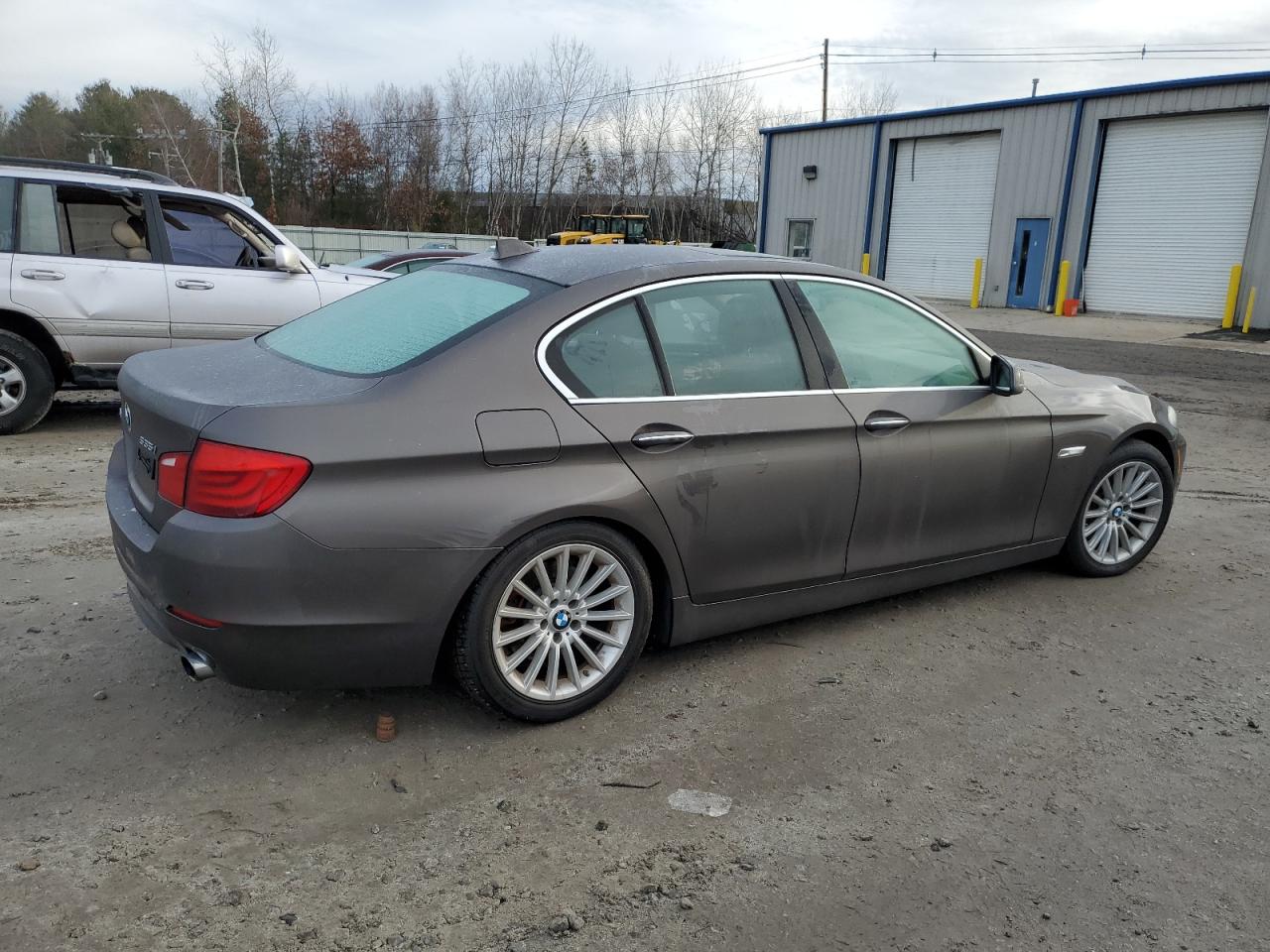 Image 3 of 2013 BMW 535 XI 2013 with VIN WBAFU7C58DDU72909