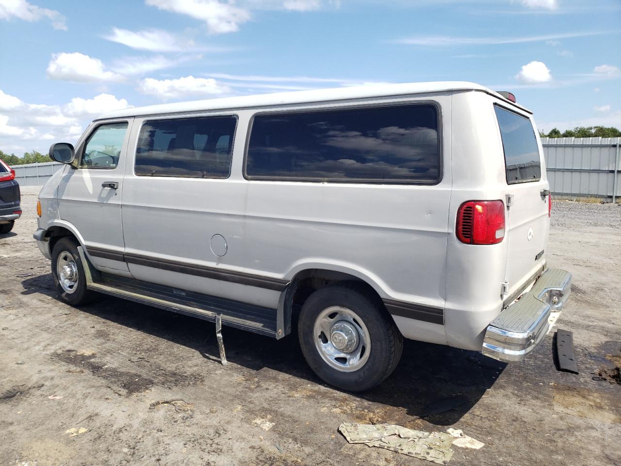 Изображение 2 2001 DODGE RAM WAGON B2500 2001 с VIN 2B4JB25Y11K523114