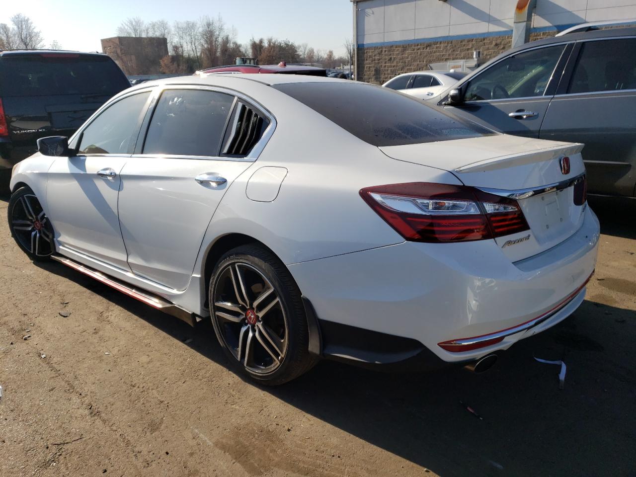 Obraz 2 z 2017 HONDA ACCORD SPORT 2017 z VIN 1HGCR2F50HA292452