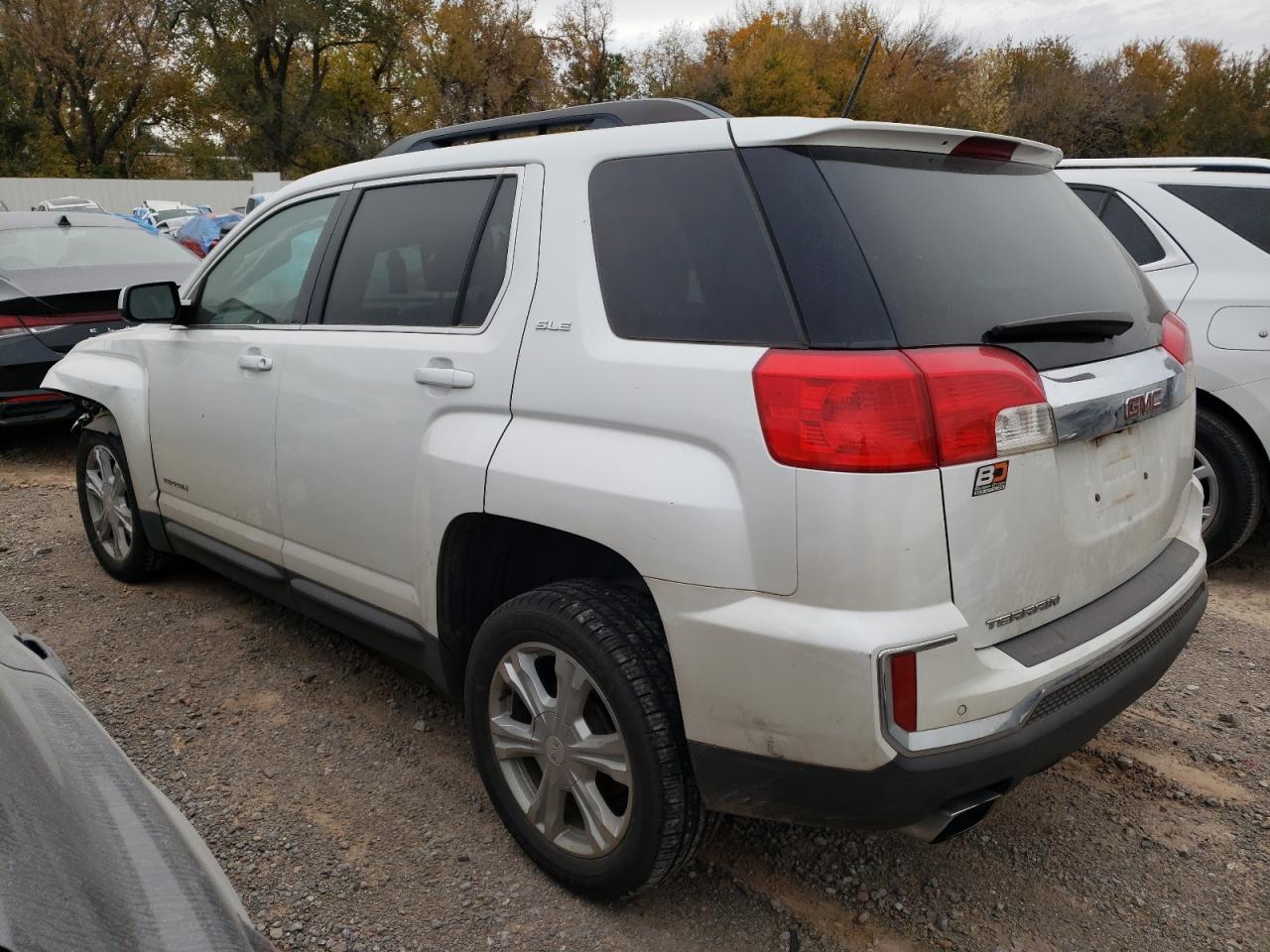 Obraz 2 z 2017 GMC TERRAIN SLE 2017 z VIN 2GKALNEK4H6149165