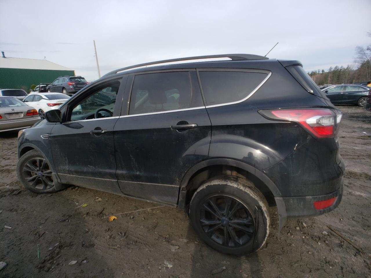 Obraz 2 z 2017 FORD ESCAPE SE 2017 z VIN 1FMCU9GD3HUA44816