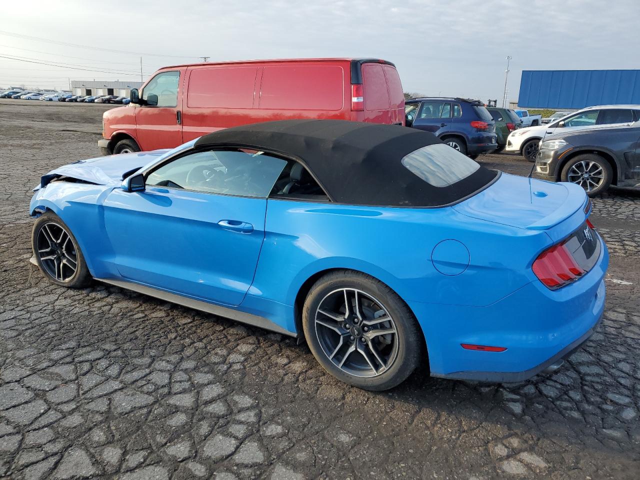 Изображение 2 2023 FORD MUSTANG  2023 с VIN 1FATP8UH3P5103441