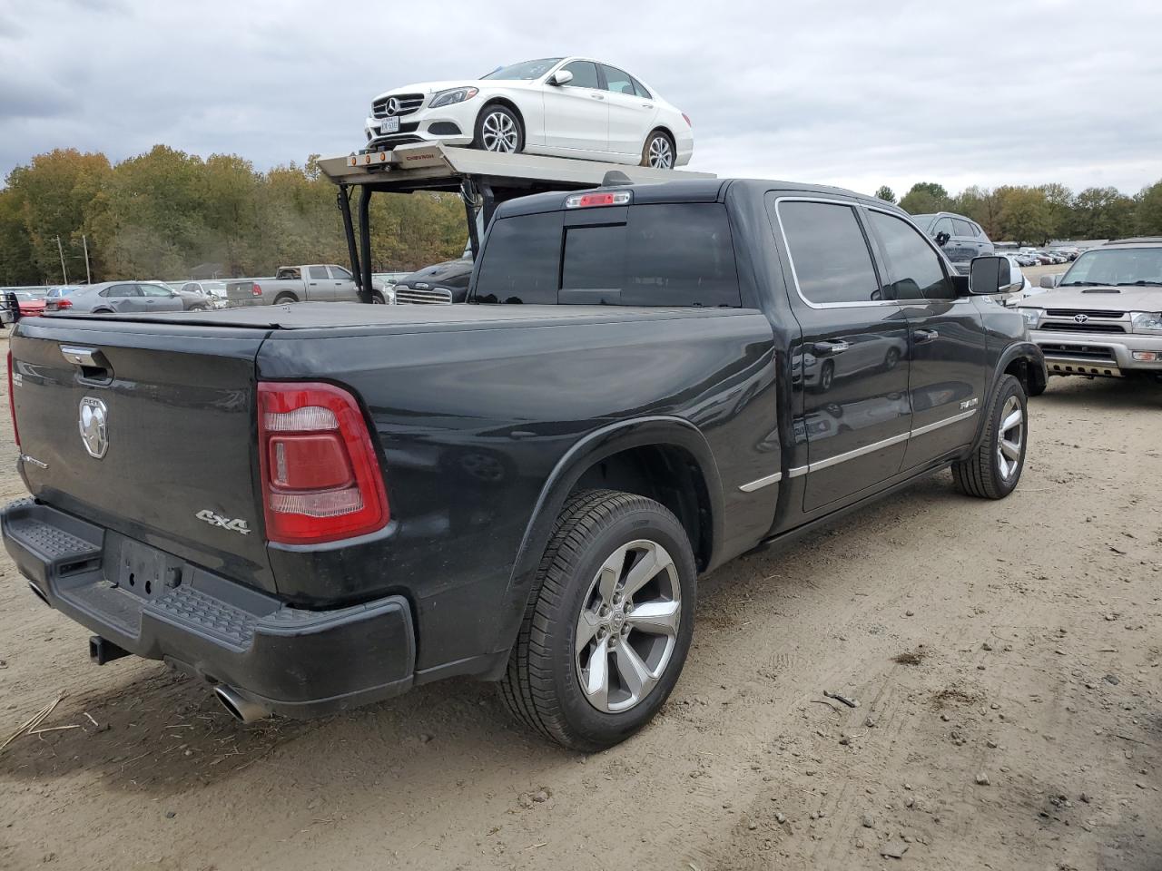 Obraz 3 z 2019 RAM 1500 LIMITED 2019 z VIN 1C6SRFPT9KN597275