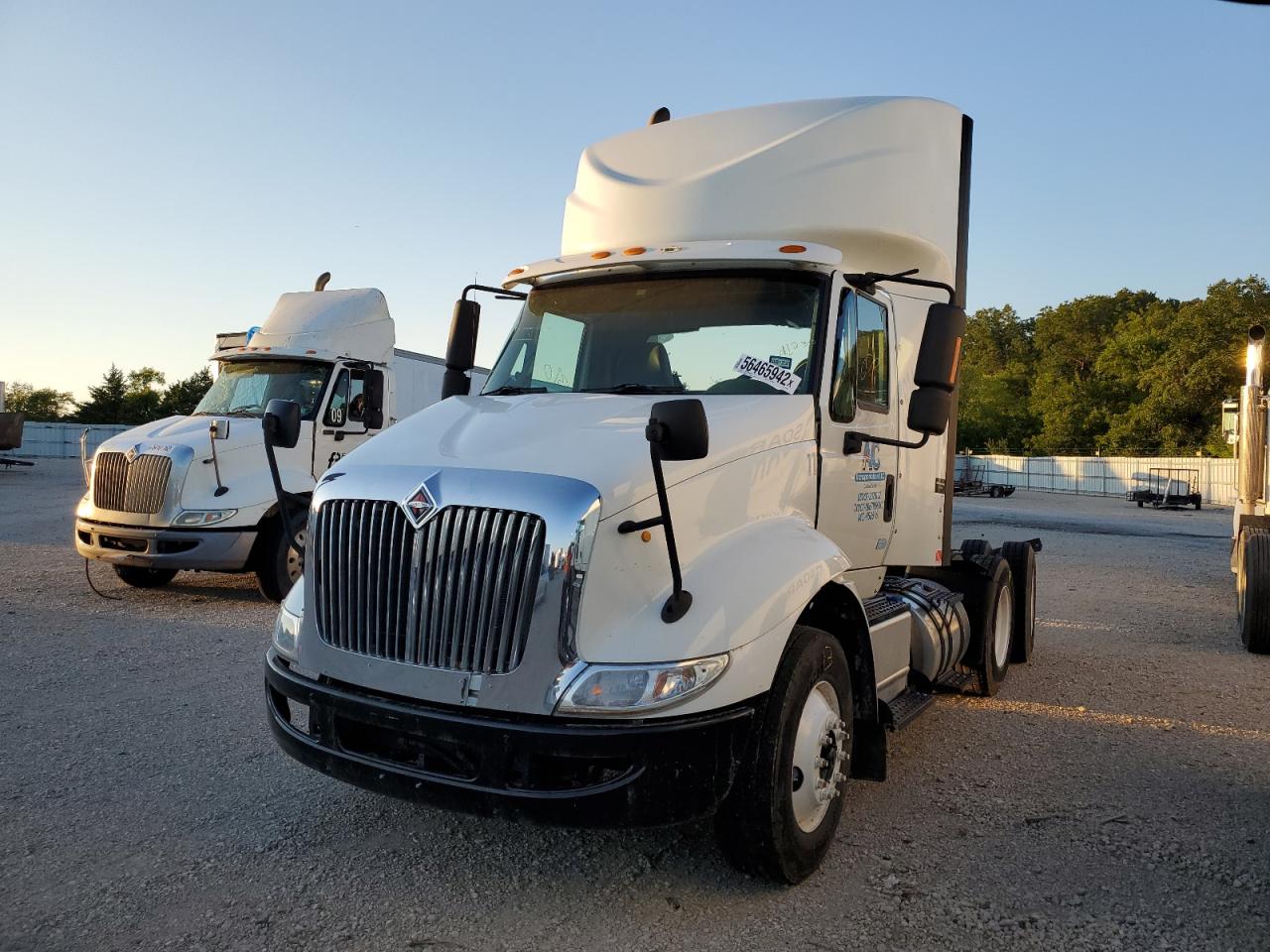 Image 2 of 2015 INTERNATIONAL 8000 8600 2015 with VIN 1HSHXSNR7FH144549