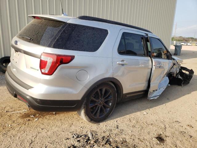 Image 3 of 2018 FORD EXPLORER XLT 2018 with VIN 1FM5K7DH0JGB42880