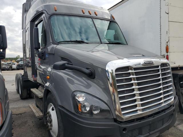 2018 FREIGHTLINER CASCADIA 113  2018 image