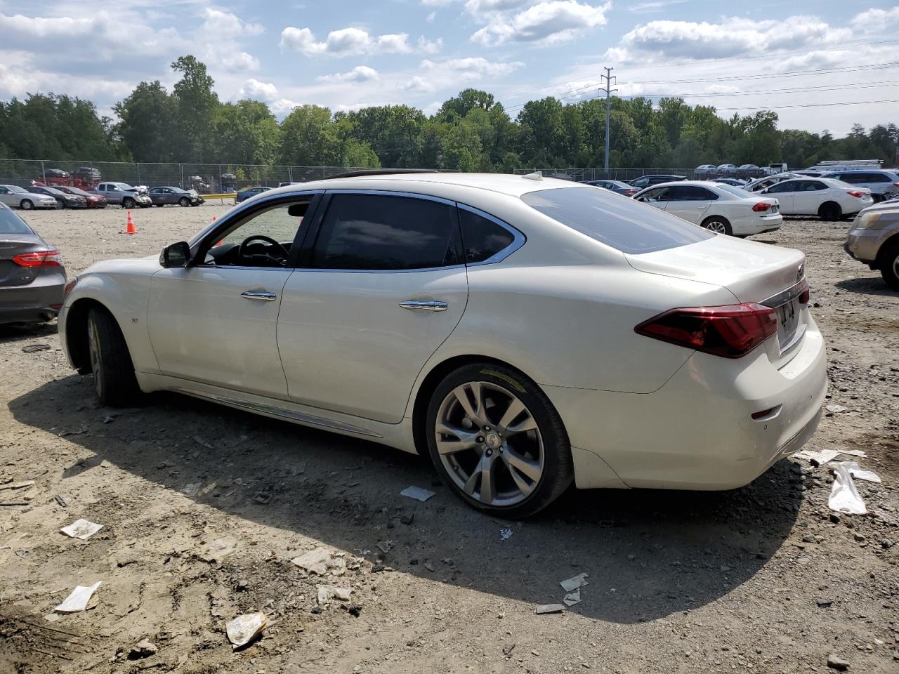 Obraz 2 z 2015 INFINITI Q70L 3.7 2015 z VIN JN1BY1PP0FM602167