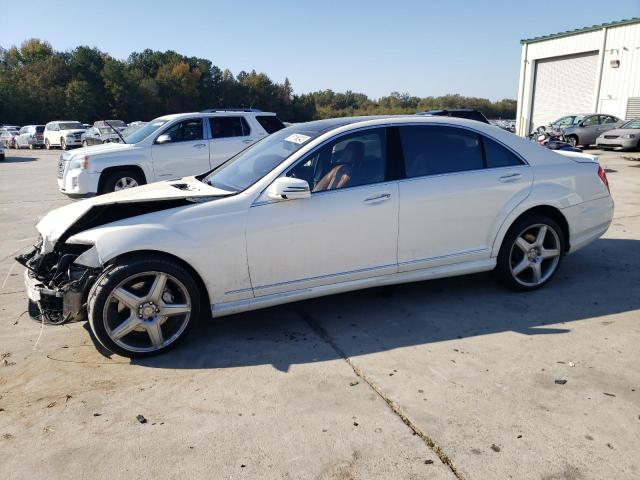 Obraz 1 z 2013 MERCEDES-BENZ S 550 2013 z VIN WDDNG7DB4DA513831