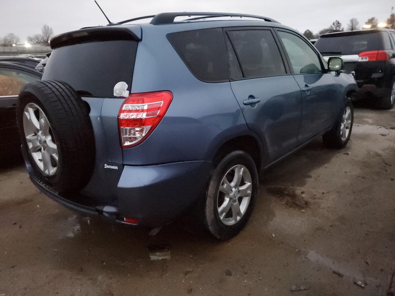Изображение 3 Toyota Rav4 2011 с VIN 2T3ZF4DV8BW072422