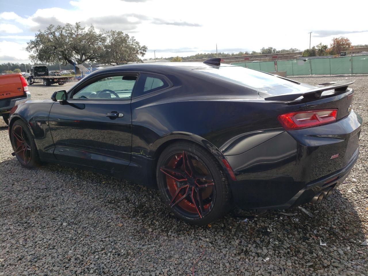 Image 2 of 2018 CHEVROLET CAMARO SS 2018 with VIN 1G1FH1R78J0116131