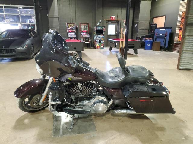 Image 3 of 2011 HARLEY-DAVIDSON FLHX  2011 with VIN 1HD1KB410BB613044