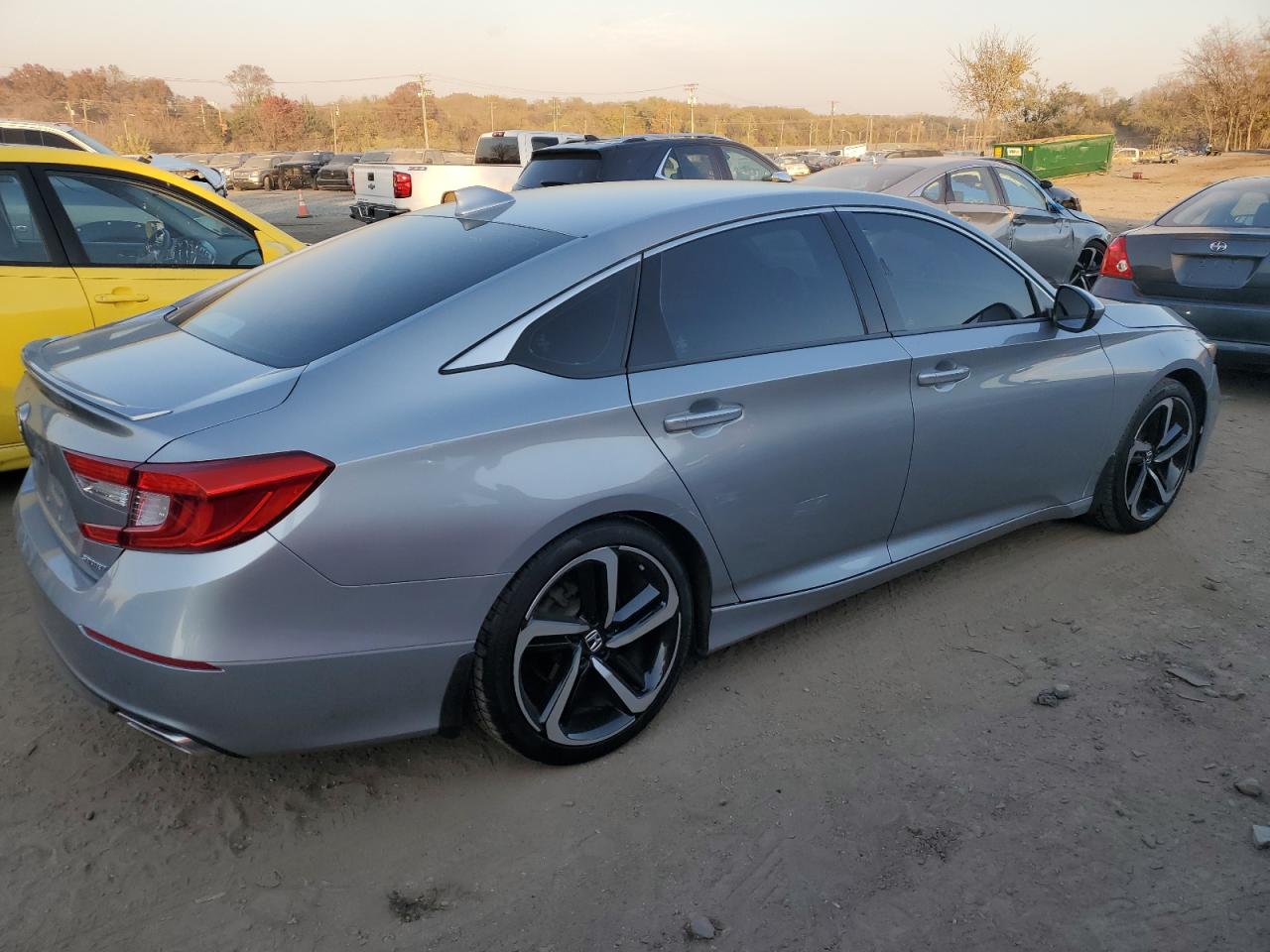 Obraz 3 z 2019 HONDA ACCORD SPORT 2019 z VIN 1HGCV1F35KA092985