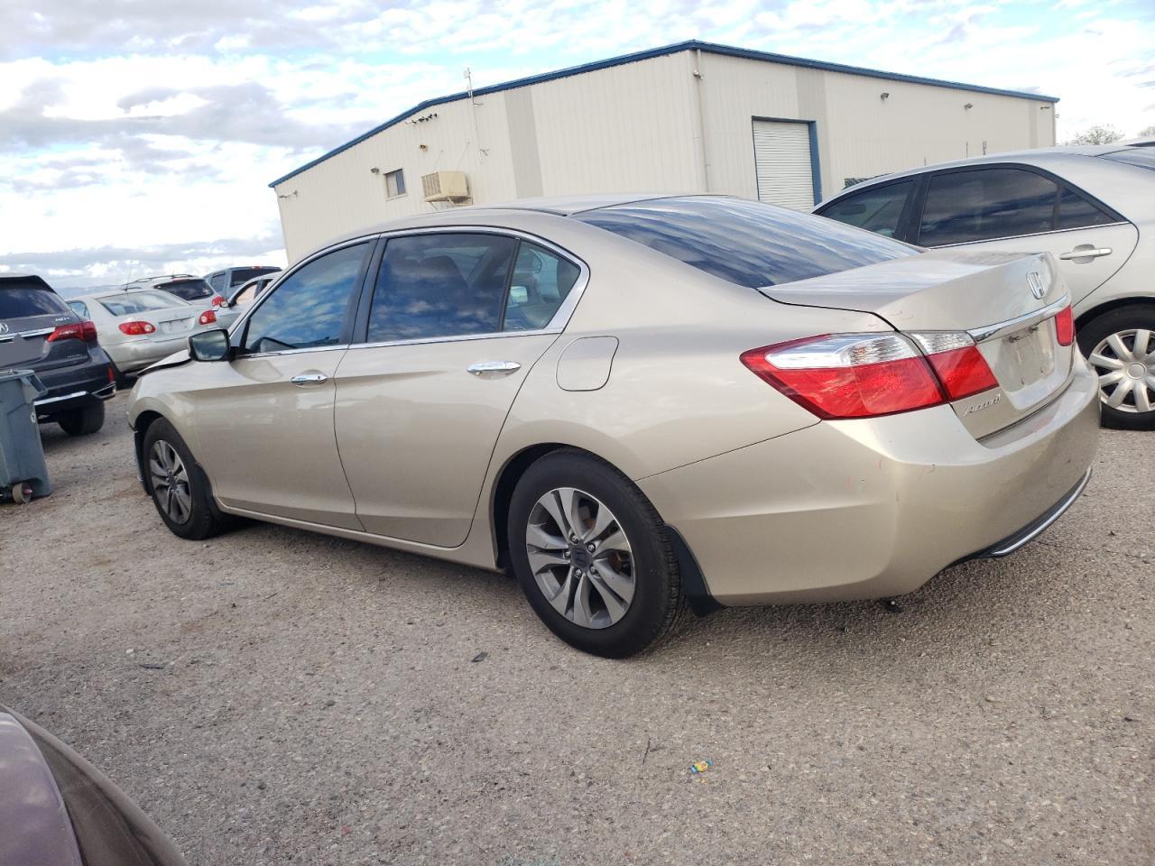 Изображение 2 2014 HONDA ACCORD LX 2014 с VIN 1HGCR2F31EA033303