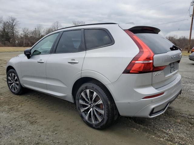 Obraz 2 z 2024 VOLVO XC60 PLUS 2024 z VIN YV4L12RL7R1775113