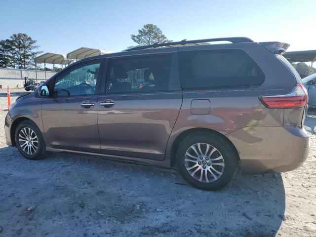 Image 2 of 2020 TOYOTA SIENNA XLE 2020 with VIN 5TDYZ3DC9LS038200
