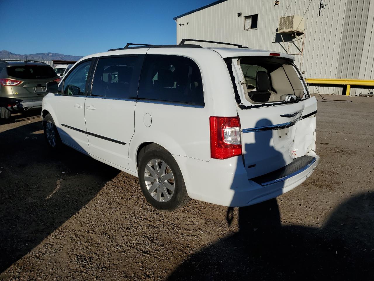 Obraz 2 z 2016 CHRYSLER TOWN & COUNTRY TOURING 2016 z VIN 2C4RC1BG3GR172814