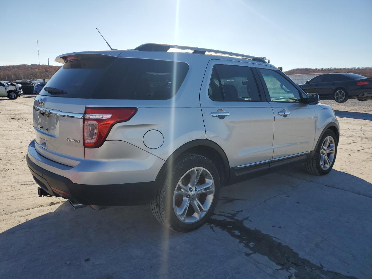 Image 3 of 2013 FORD EXPLORER LIMITED 2013 with VIN 1FM5K7F81DGC11416