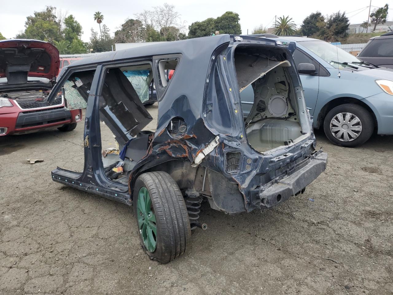 Image 2 of 2014 KIA SOUL + 2014 with VIN KNDJP3A52E7031390
