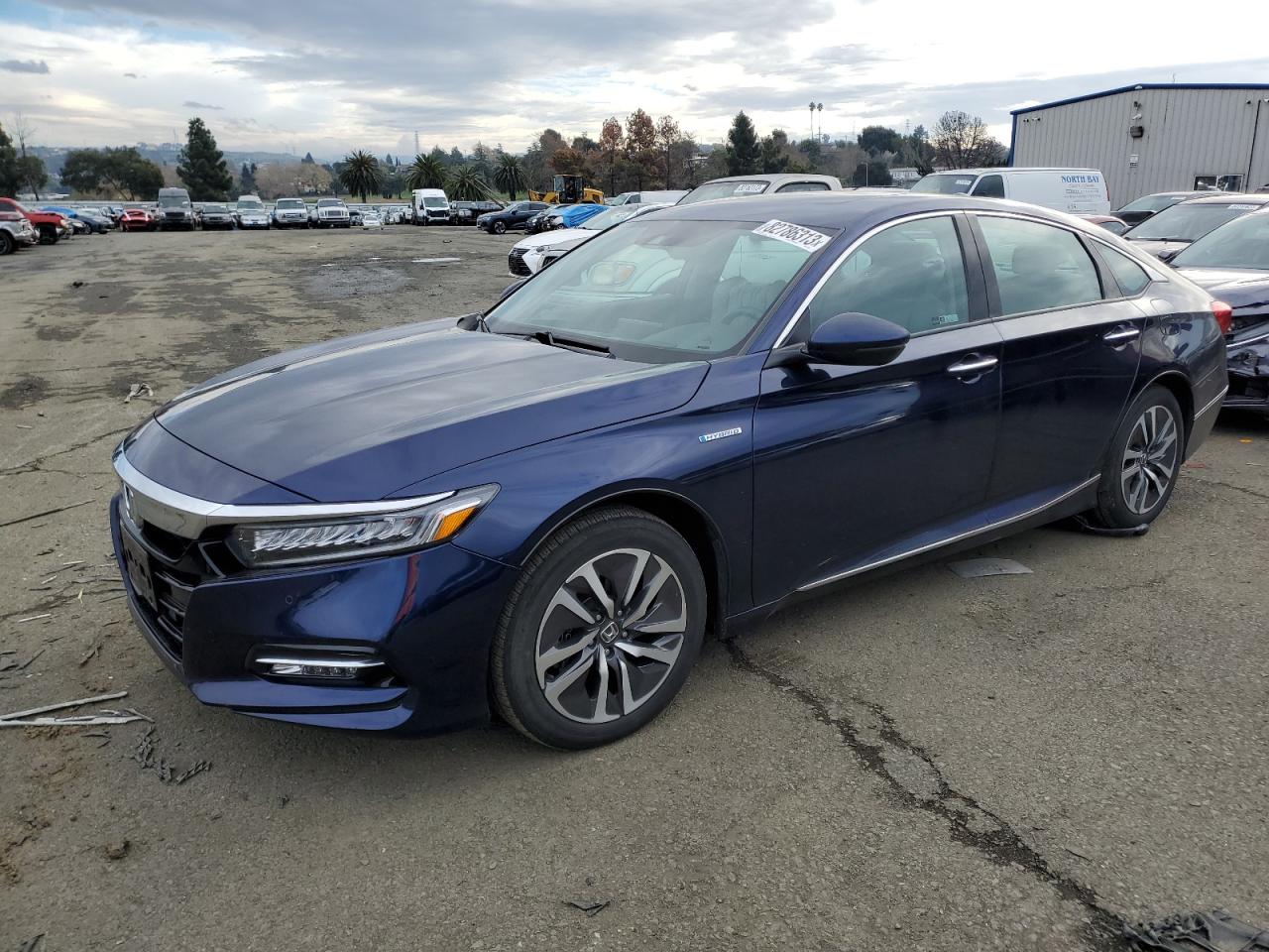 Image 1 of 2018 HONDA ACCORD TOURING HYBRID 2018 with VIN 1HGCV3F9XJA014913