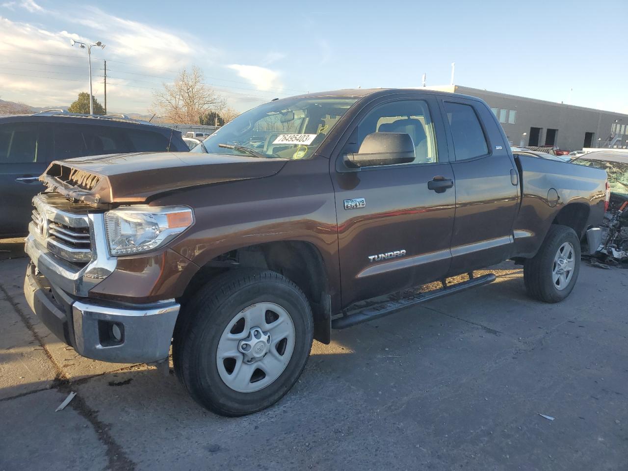 Изображение 2017 TOYOTA TUNDRA DOUBLE CAB SR/SR5 2017