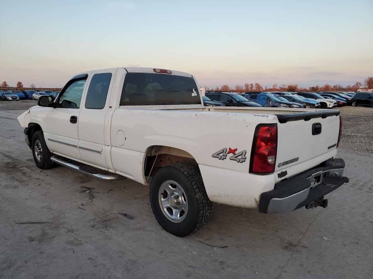 Изображение 2 2004 CHEVROLET SILVERADO K1500 2004 с VIN 2GCEK19T241198707