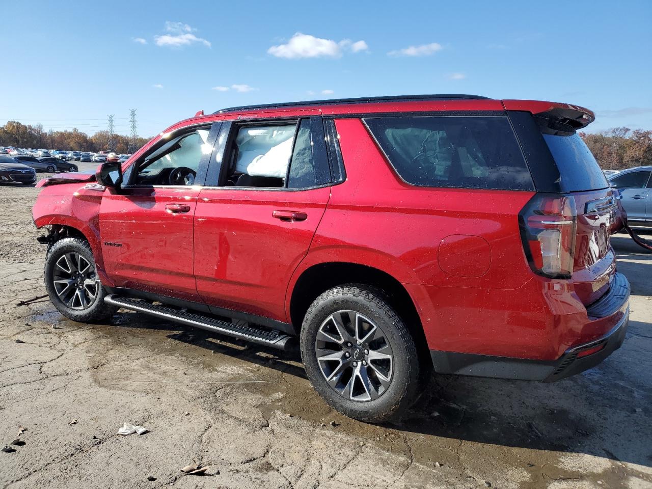 Изображение 2 2021 CHEVROLET TAHOE K1500 Z71 2021 с VIN 1GNSKPKD6MR387626