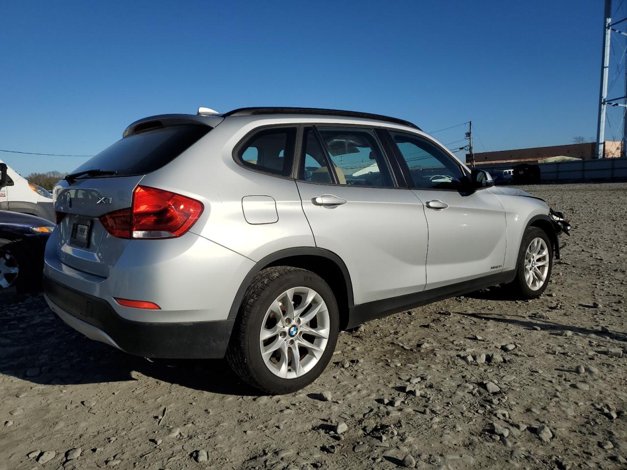 Image 3 of 2015 BMW X1 XDRIVE28I 2015 with VIN WBAVL1C50FVY29220
