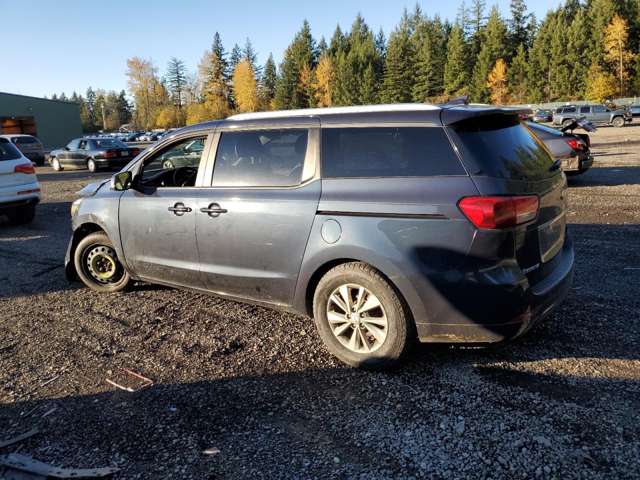 Image 2 of 2016 KIA SEDONA LX 2016 with VIN KNDMB5C16G6165880