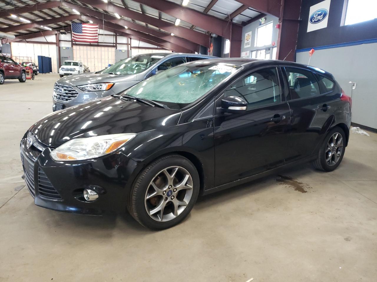 Image 1 of 2014 FORD FOCUS SE 2014 with VIN 1FADP3K24EL296942