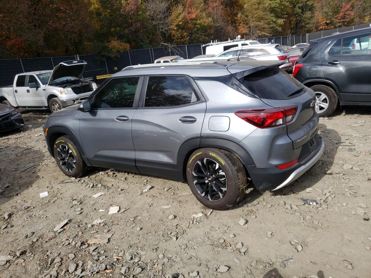 Image 2 of 2022 CHEVROLET TRAILBLAZER LT 2022 with VIN KL79MPS24NB012759