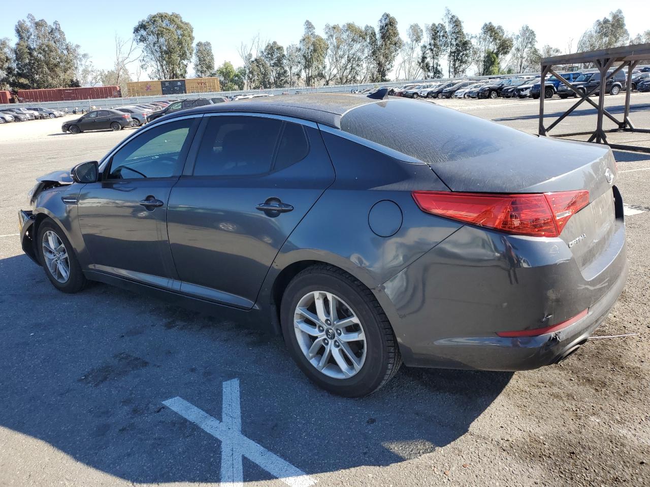 Изображение 2 2011 KIA OPTIMA LX 2011 с VIN KNAGM4A71B5145976