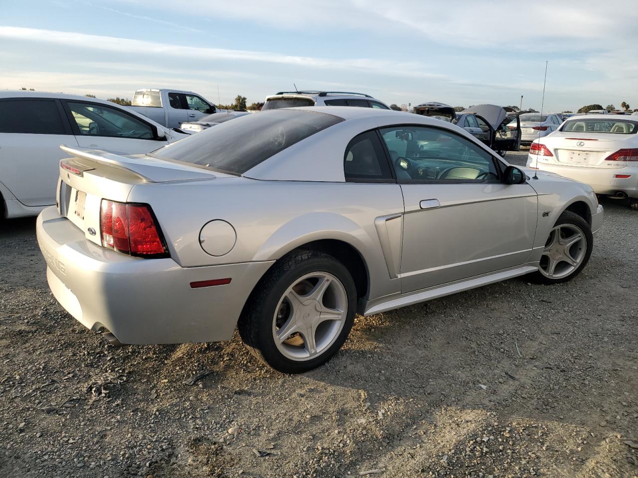 Изображение 3 2000 FORD MUSTANG GT 2000 с VIN 1FAFP42X9YF257423