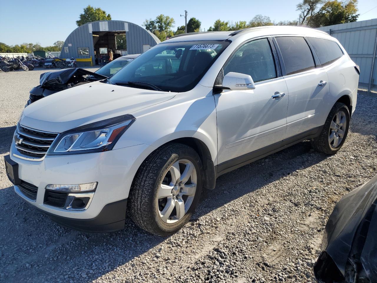 Obraz 1 z 2017 CHEVROLET TRAVERSE LT 2017 z VIN 1GNKVGKD9HJ102445