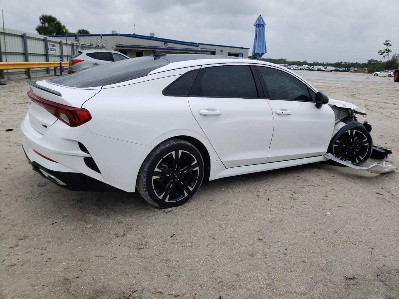 Изображение 3 2022 KIA K5 GT LINE 2022 с VIN 5XXG64J27NG137219