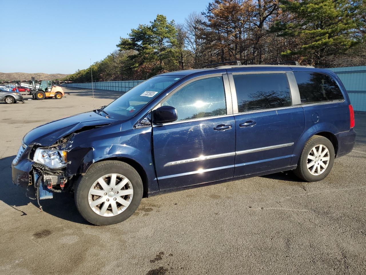 2014 CHRYSLER TOWN & COUNTRY TOURING 2014 image