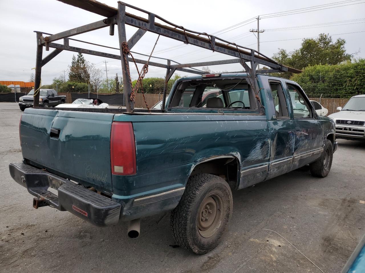 Image 3 of 1996 CHEVROLET GMT-400 C1500 1996 with VIN 2GCEC19W5T1127720