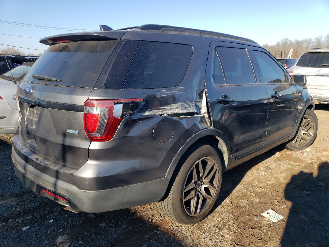 Image 3 of 2016 FORD EXPLORER SPORT 2016 with VIN 1FM5K8GT9GGB14218