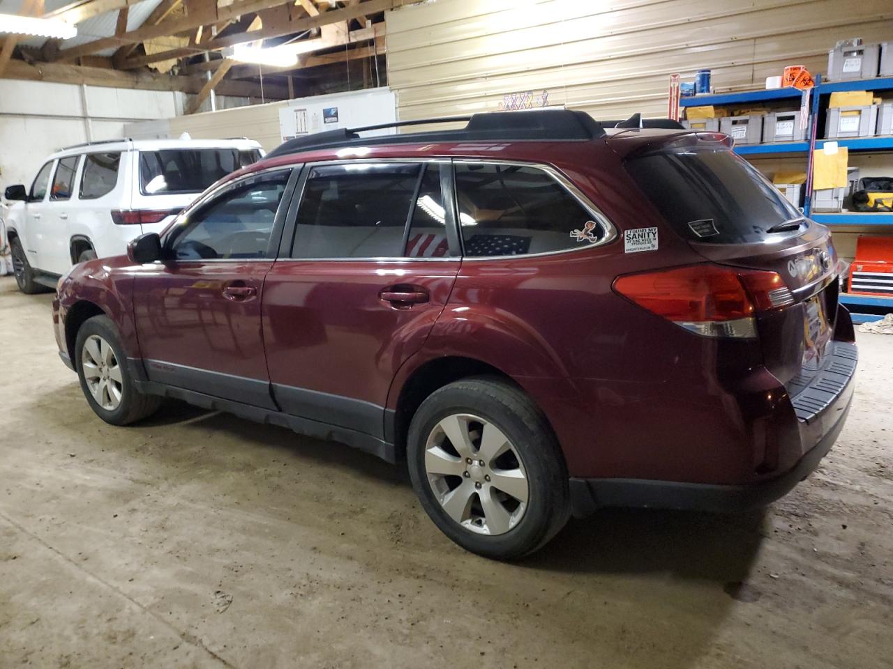 Изображение 2 2011 SUBARU OUTBACK 3.6R LIMITED 2011 с VIN 4S4BRDKC5B2419526