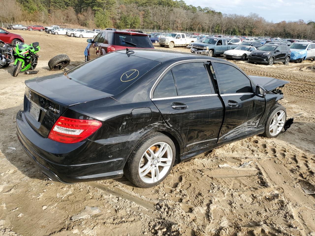 Obraz 3 z 2013 MERCEDES-BENZ C 300 4MATIC 2013 z VIN WDDGF8AB4DR290648