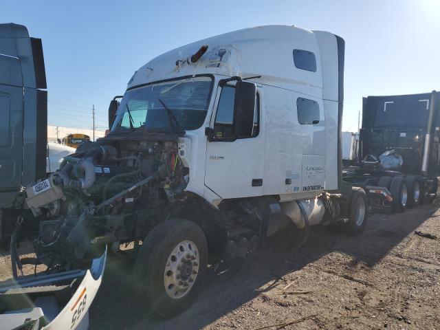 Image 2 of 2019 VOLVO VN VNL 2019 with VIN 4V4NC9EH7KN873691