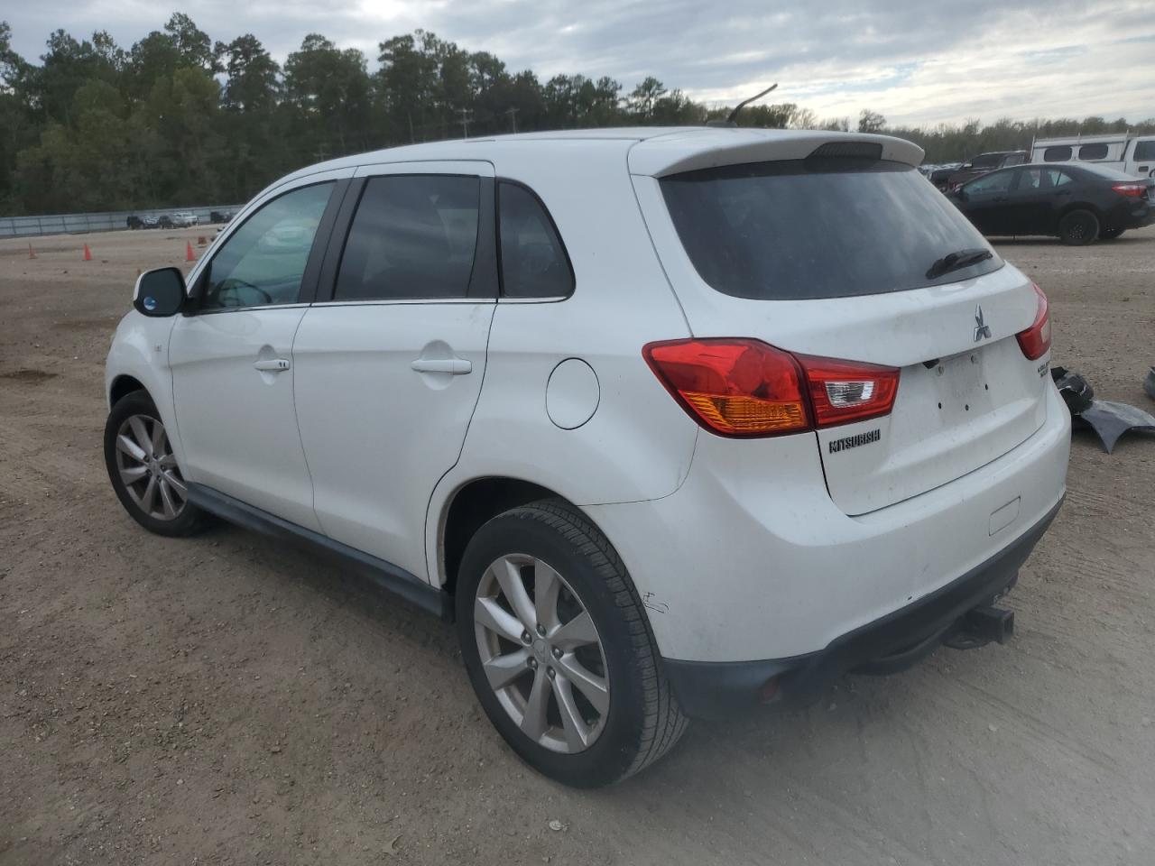 Image 2 of Mitsubishi Outlander Sport Se 2015 with VIN 4A4AR4AU2FE008589