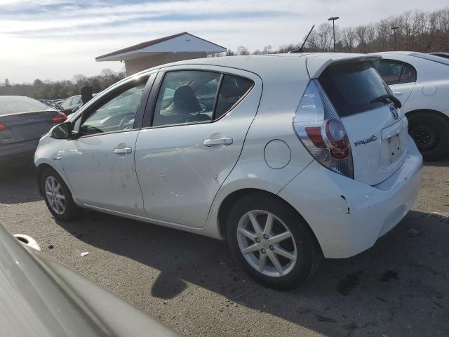 Изображение 2 2013 TOYOTA PRIUS C  2013 с VIN JTDKDTB30D1555309