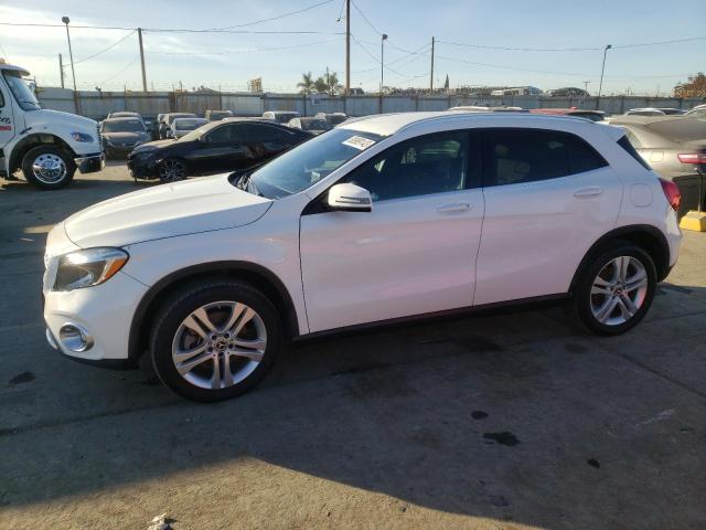 Image 1 of 2020 MERCEDES-BENZ GLA 250 2020 with VIN WDCTG4EB2LU022244