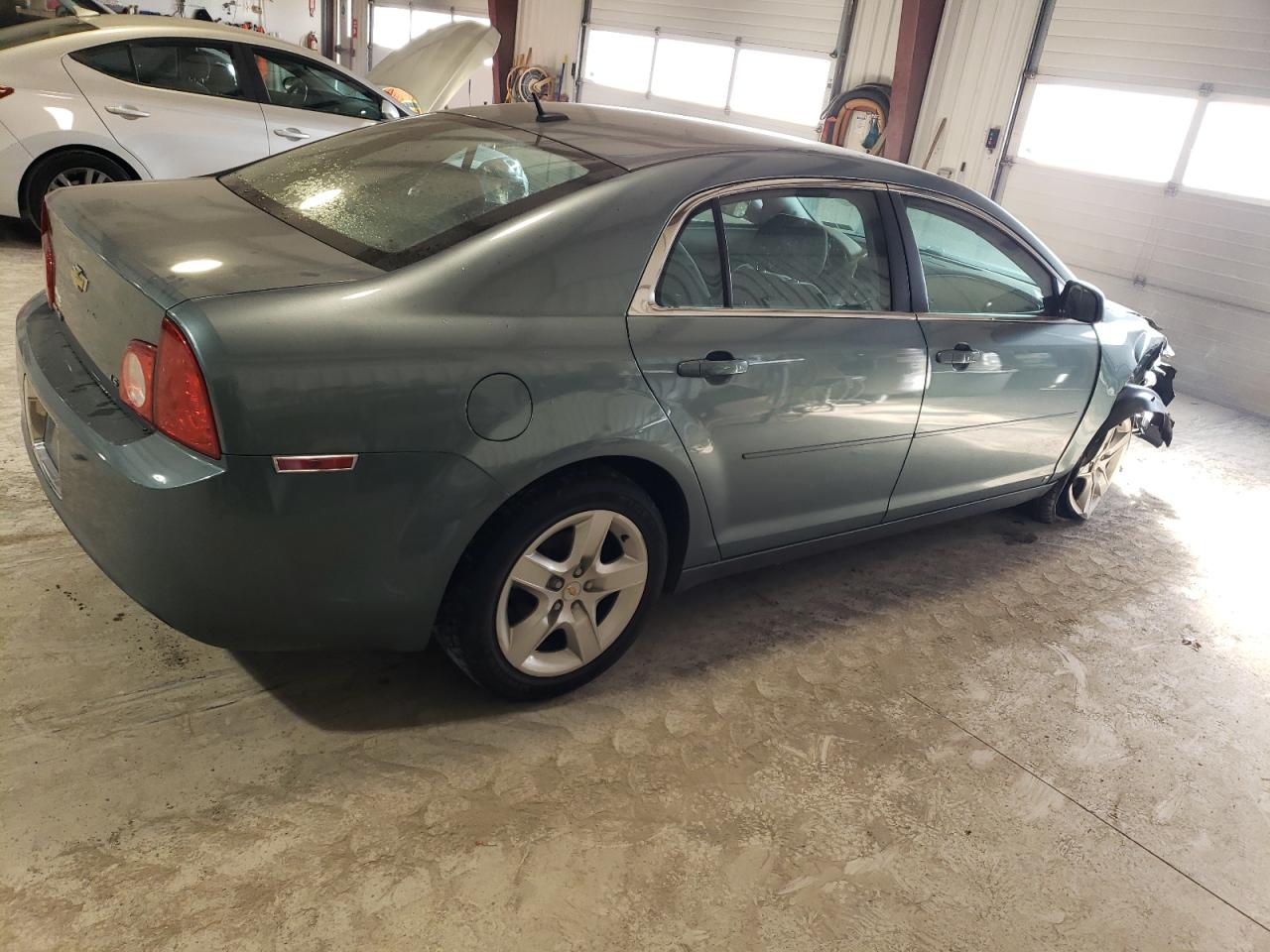 Image 3 of 2009 CHEVROLET MALIBU LS 2009 with VIN 1G1ZG57B694145193