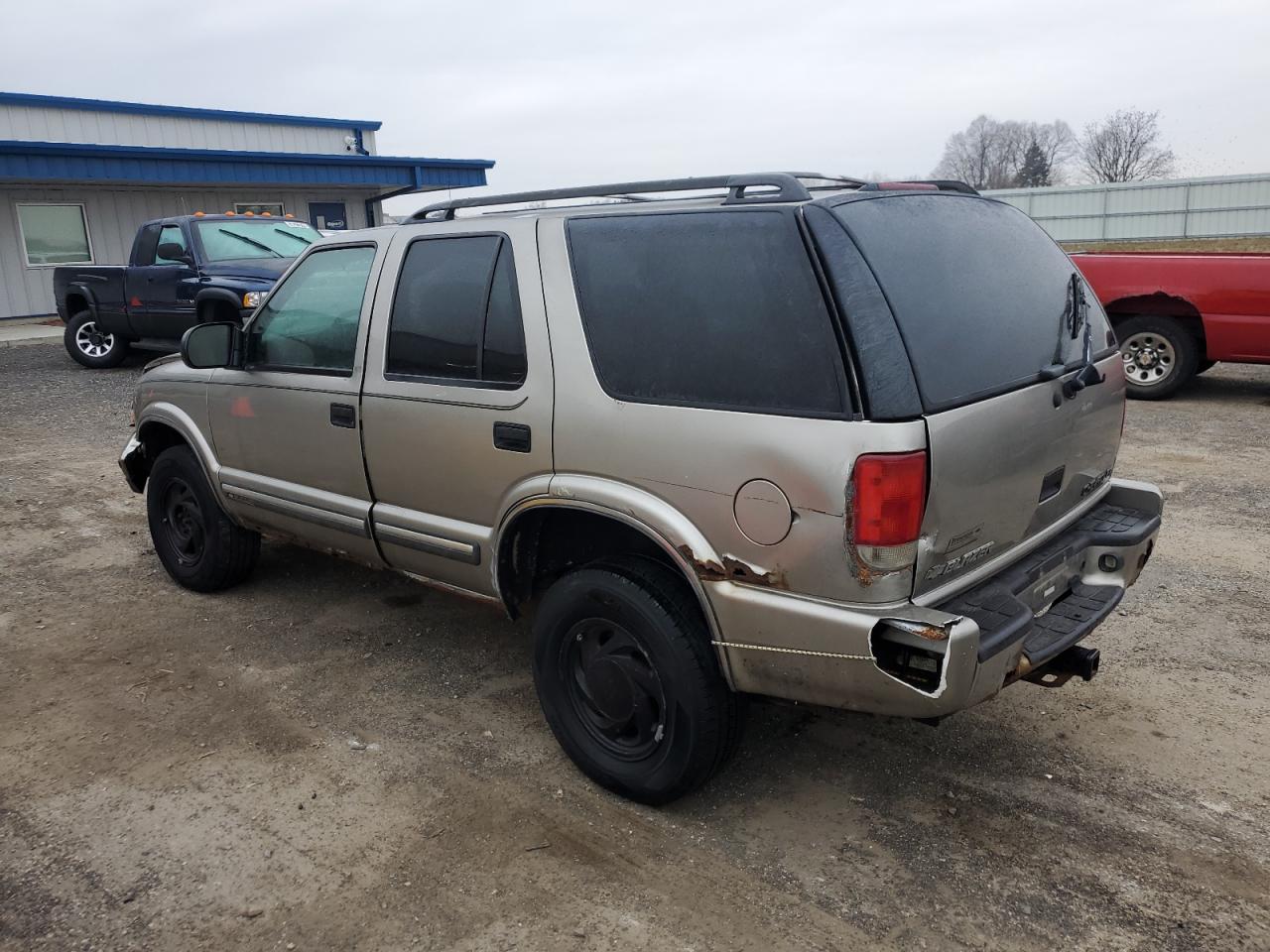 Obraz 2 z 2000 CHEVROLET BLAZER  2000 z VIN 1GNDT13W1Y2328856