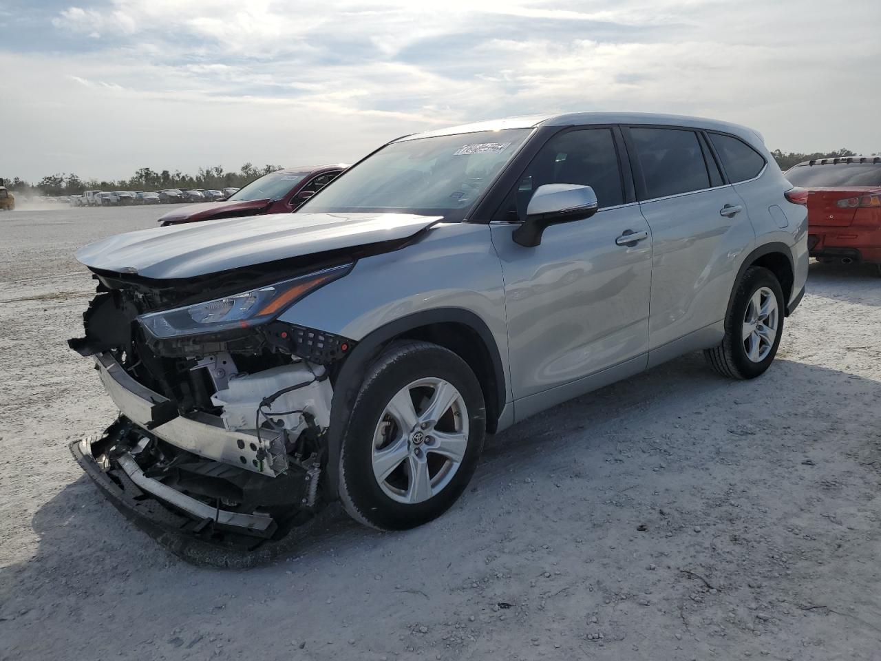 Image 1 of 2020 TOYOTA HIGHLANDER L 2020 with VIN 5TDZZRAH0LS029604