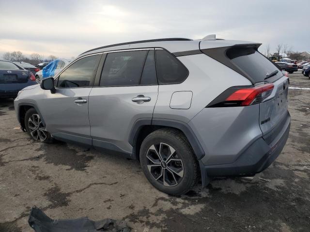 Image 2 of 2020 TOYOTA RAV4 LE 2020 with VIN JTMF1RFV5LD525924