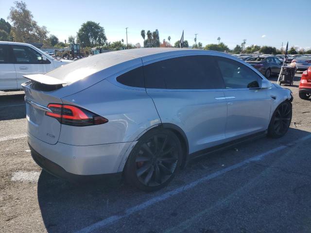 Изображение 3 2017 TESLA MODEL X  2017 с VIN 5YJXCDE48HF061313