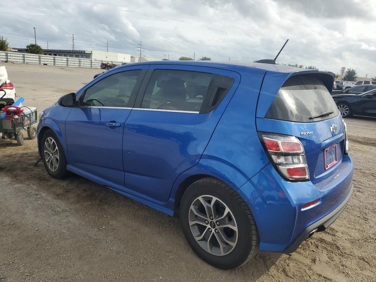 Изображение 2 2019 CHEVROLET SONIC LT 2019 с VIN 1G1JD6SB8K4126069